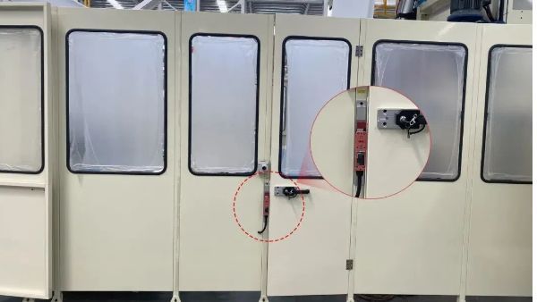 Hole Detection & Safety Interlock Solutions for Embossing Machines | ESPE